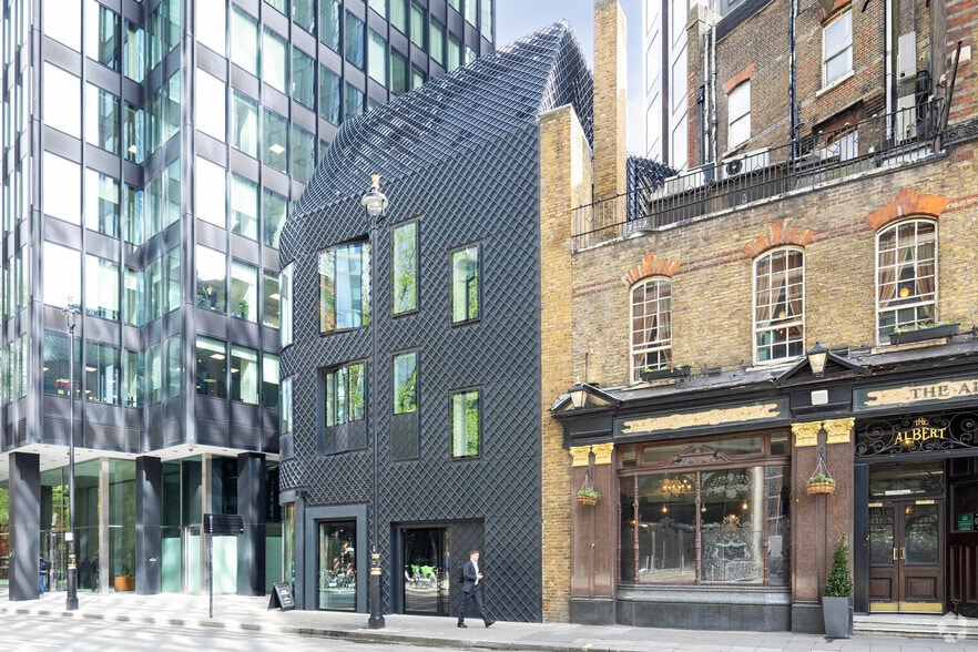 The Gate House, London for lease - Building Photo - Image 2 of 4