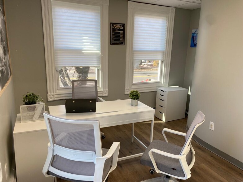 2795 Whitney Ave, Hamden, CT for sale - Building Photo - Image 2 of 15