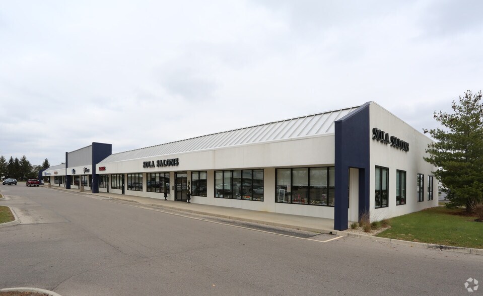 2118-2132 Stringtown Rd, Grove City, OH à louer - Photo du bâtiment - Image 2 de 6