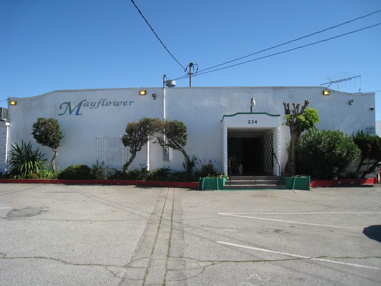 234 Hindry Ave, Inglewood, CA for sale - Primary Photo - Image 1 of 7