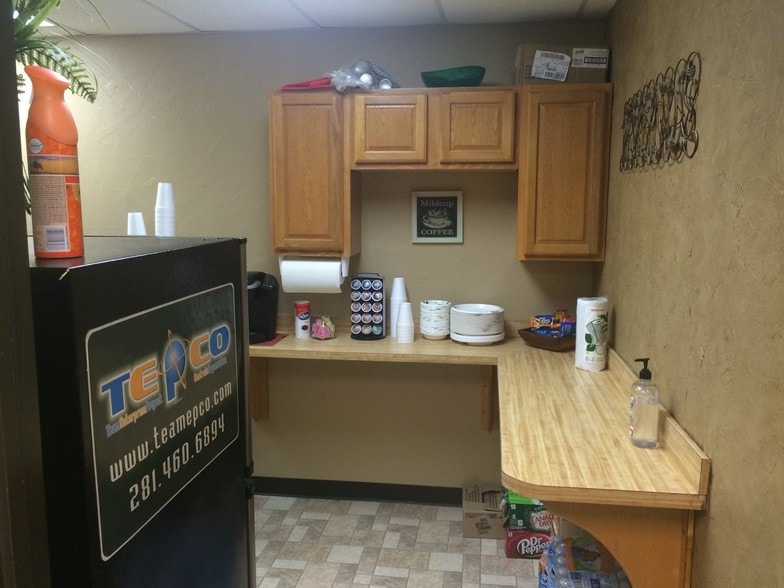 606 Rollingbrook Dr, Baytown, TX à louer - Photo intérieure - Image 3 de 7