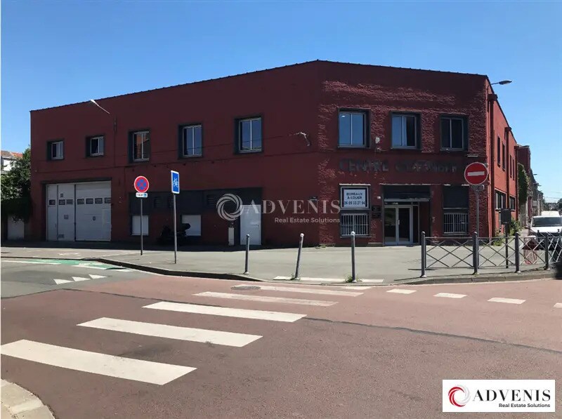 Industrial in Lille for lease Building Photo- Image 1 of 10