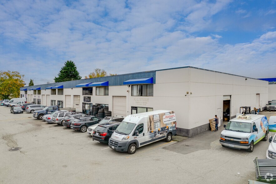 12840 Bathgate Way, Richmond, BC à vendre - Photo du bâtiment - Image 3 de 7