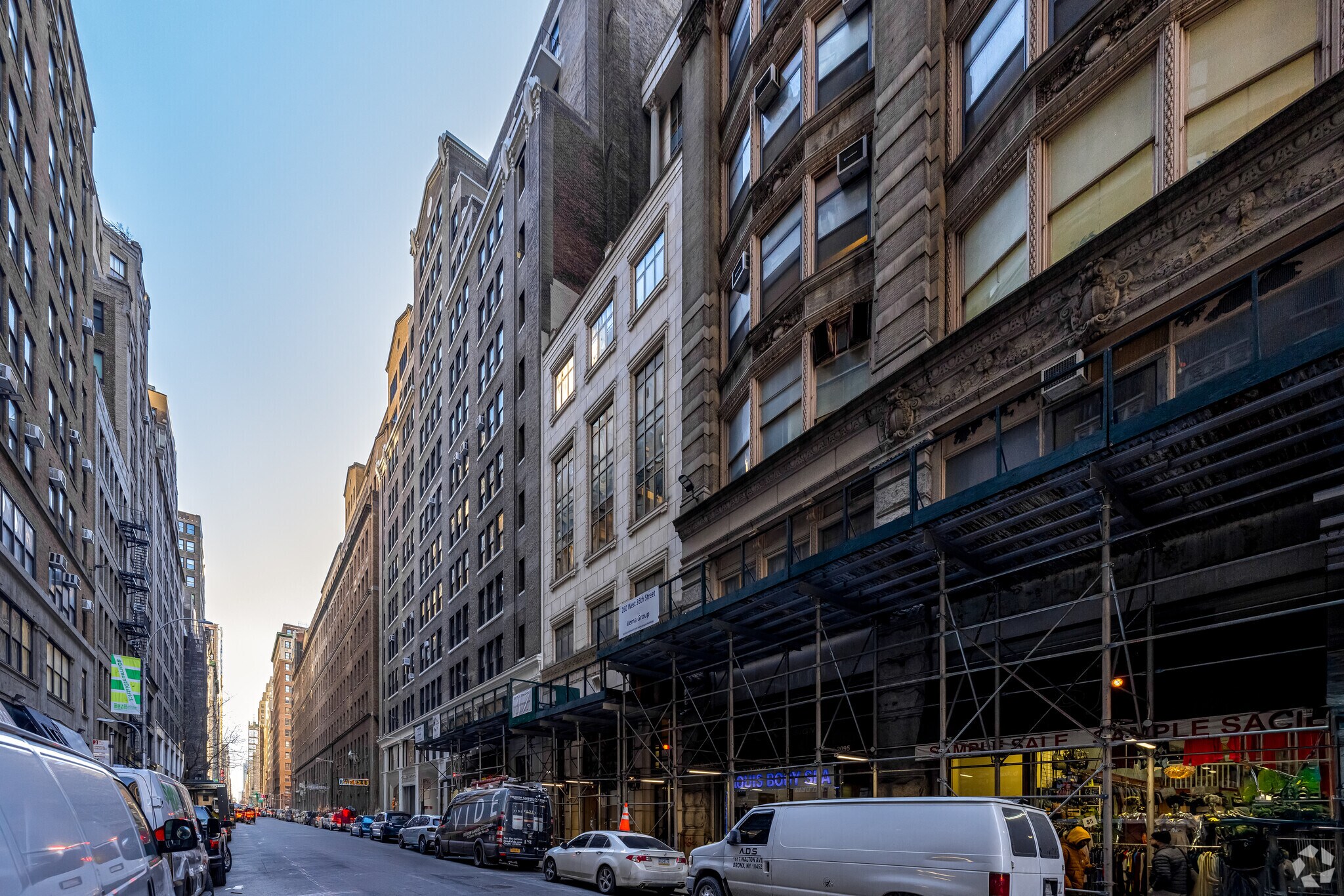 256-258 W 36th St, New York, NY à louer Photo principale- Image 1 de 6