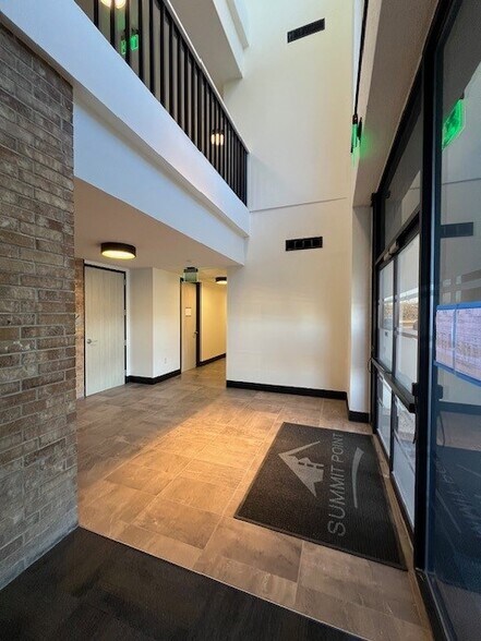 2512 S Interstate 35 S, Austin, TX à vendre - Photo intérieure - Image 3 de 4