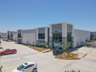 Plus de détails pour 11559 Foothill Blvd, Rancho Cucamonga, CA - Industriel à louer