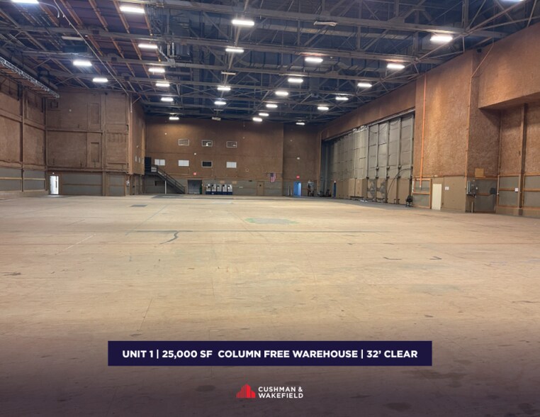 500 Grumman Rd W, Bethpage, NY à louer - Photo intérieure - Image 3 de 7