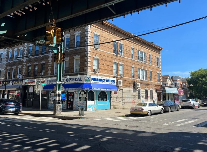 114-02 Jamaica Ave, Jamaica, NY for sale - Building Photo - Image 1 of 19