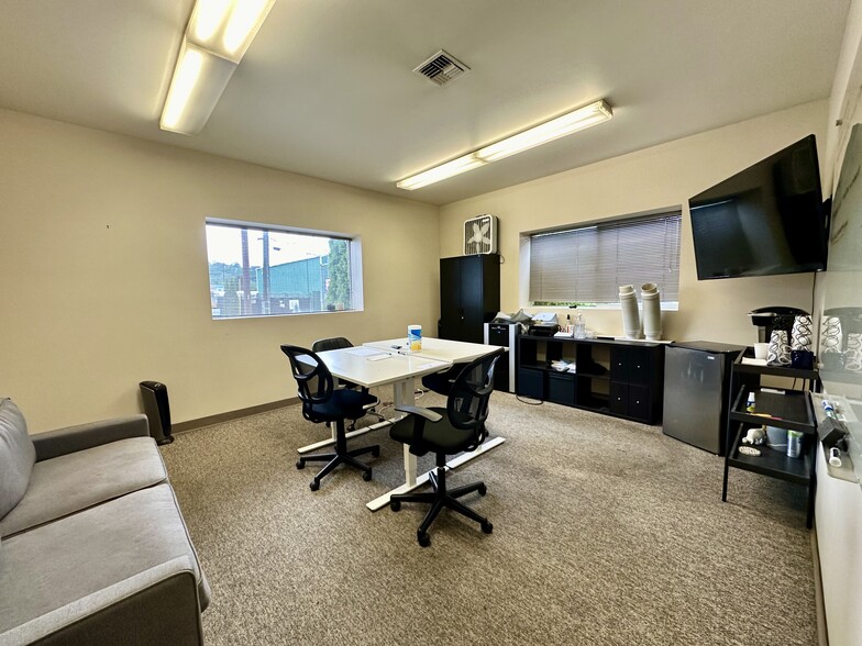 8300 7th Ave S, Seattle, WA for lease - Building Photo - Image 2 of 14