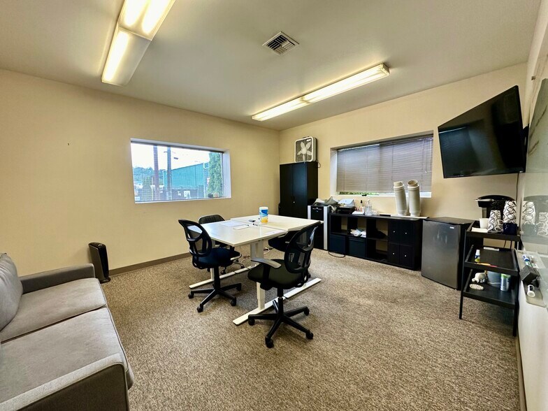 8300 7th Ave S, Seattle, WA à louer - Photo du bâtiment - Image 2 de 14