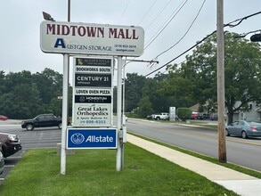 1000-1050 E Commercial Ave, Lowell, IN for lease Interior Photo- Image 2 of 8