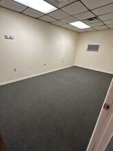 13542 N Florida Ave, Tampa, FL for lease Interior Photo- Image 1 of 1