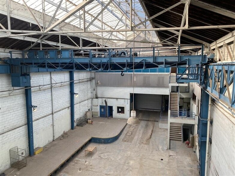Industriel dans Ivry-sur-Seine à vendre - Photo du bâtiment - Image 3 de 10