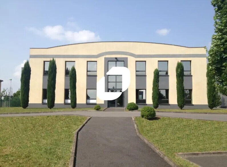 109 Impasse De Chavanne, Arnas for lease - Building Photo - Image 1 of 10
