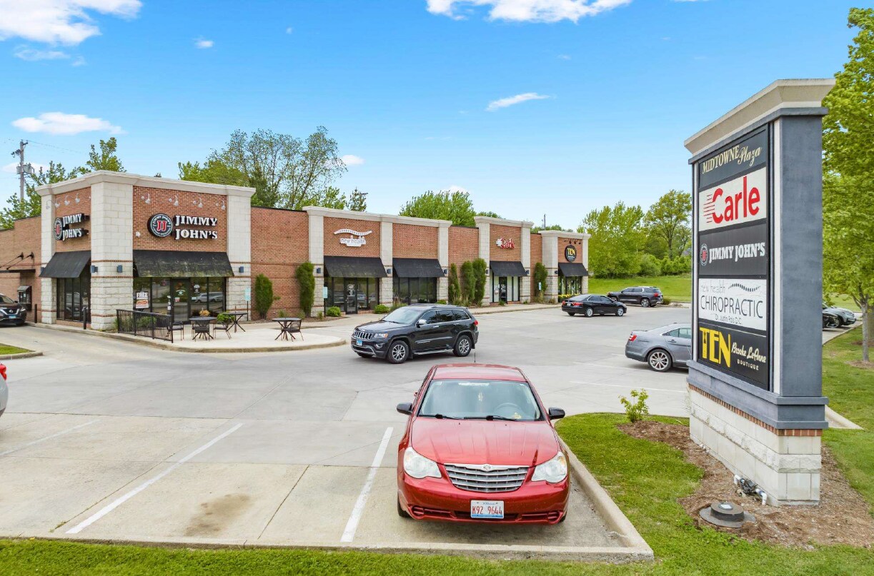 401 N Keller Dr, Effingham, IL for lease Building Photo- Image 1 of 7