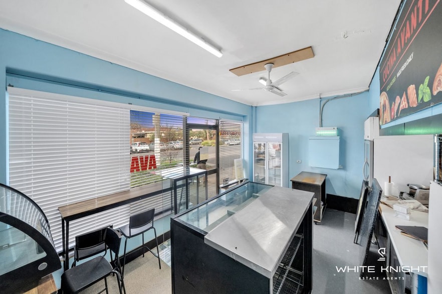 54 Gertz Avenue, Reservoir for sale - Interior Photo - Image 2 of 6