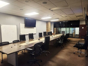 400 Woodcliff Dr, Canonsburg, PA for sale Interior Photo- Image 2 of 8