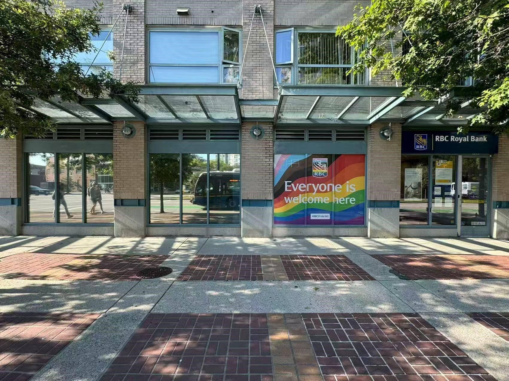 1195 Pacific Blvd, Vancouver, BC for lease Primary Photo- Image 1 of 19