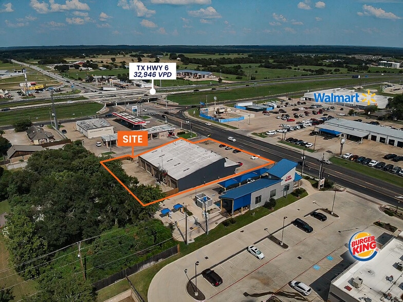 1685 E Washington Ave, Navasota, TX for lease - Building Photo - Image 1 of 18