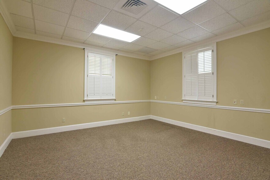 204 N Westover Blvd, Albany, GA à vendre - Photo du bâtiment - Image 2 de 41