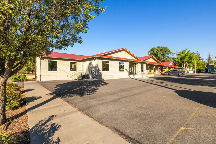 422 S 5th St, Klamath Falls, OR for sale - Building Photo - Image 2 of 52