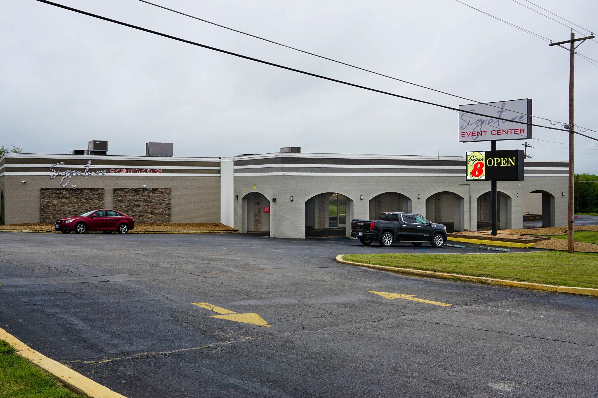 1701 Martin Springs Dr, Rolla, MO for sale Building Photo- Image 1 of 27