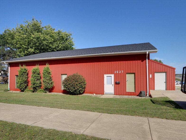 2627 Cedar St, Quincy, IL for sale - Building Photo - Image 2 of 15