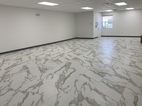 517 Northlake Blvd, North Palm Beach, FL à louer Photo intérieure- Image 1 de 3