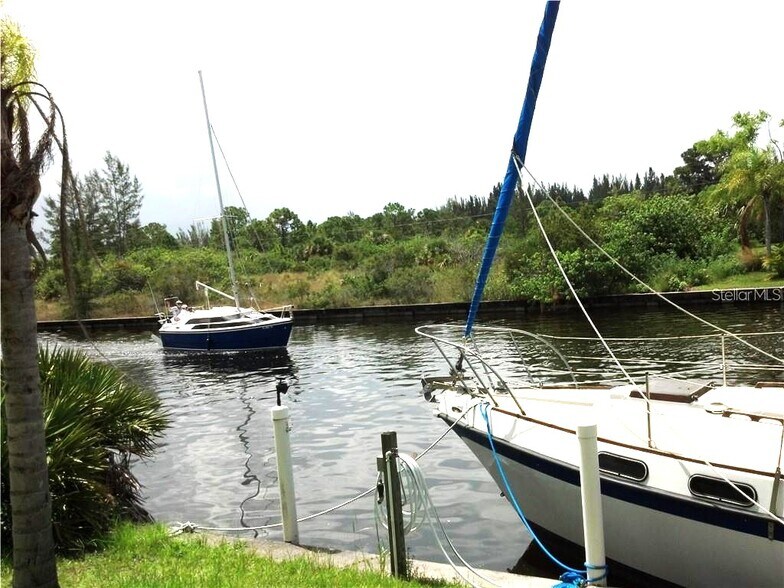 15001 Appleton Blvd, Port Charlotte, FL à vendre - Photo du bâtiment - Image 3 de 18