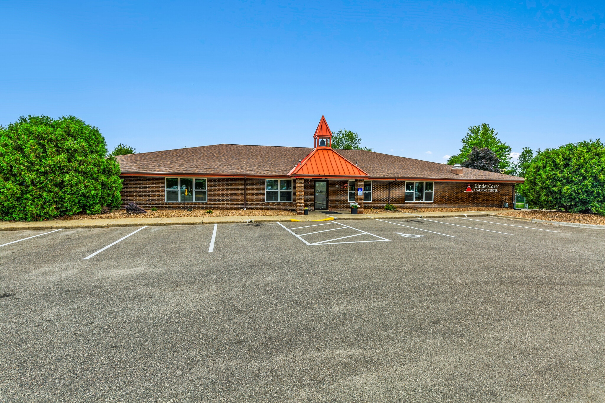 8453 E Point Douglas Rd, Cottage Grove, MN for sale Building Photo- Image 1 of 5