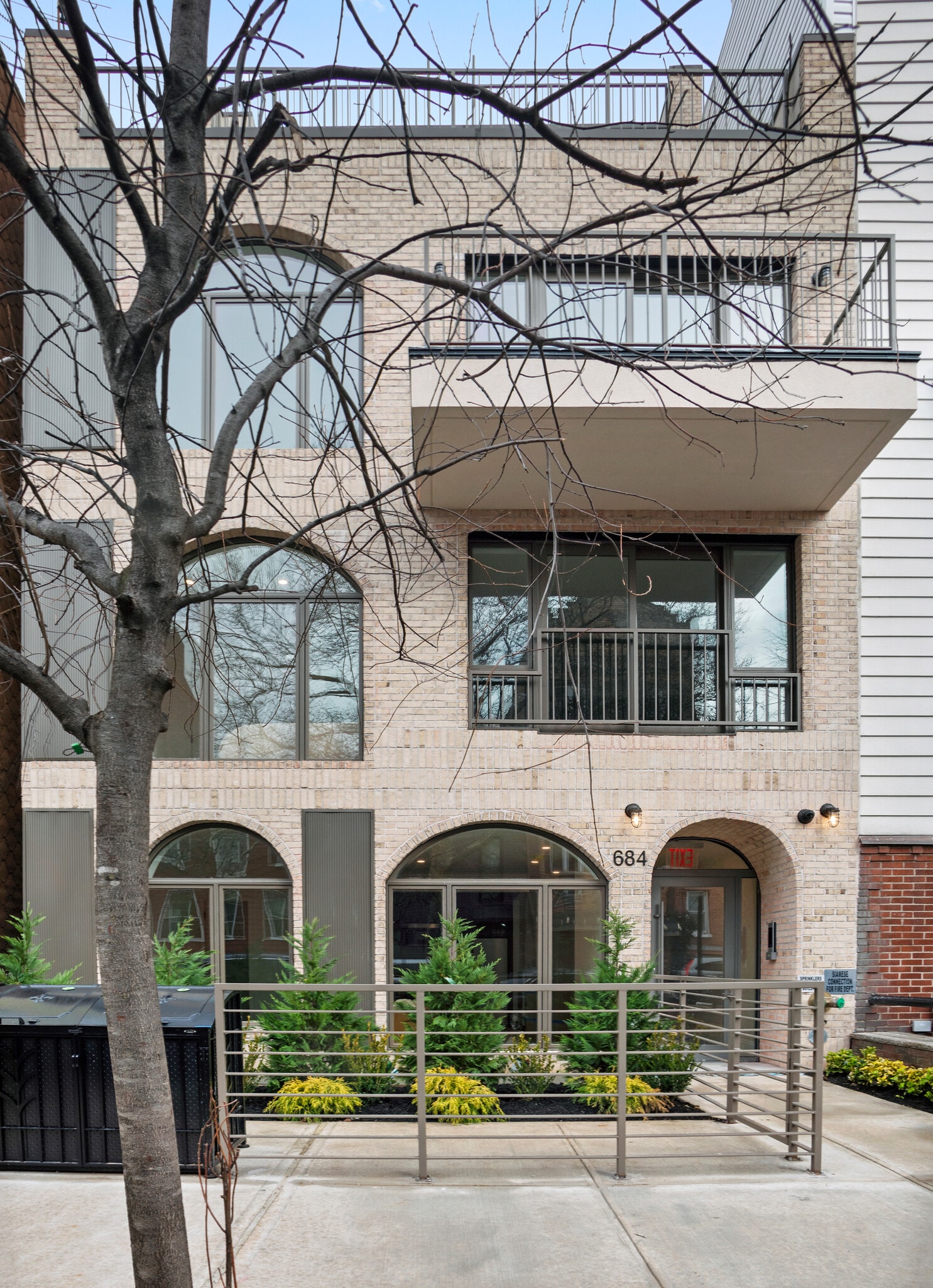 684 Leonard St, Brooklyn, NY for sale Primary Photo- Image 1 of 15