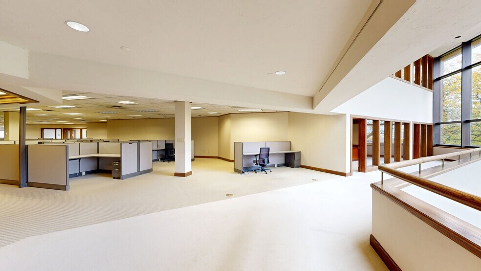 700 & 734 S Waverly Rd, Holland, MI à louer - Numérisation 3D de Matterport - Image 3 de 25