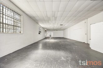 1-8 Nicholls Court, Mordialloc for lease Interior Photo- Image 2 of 5