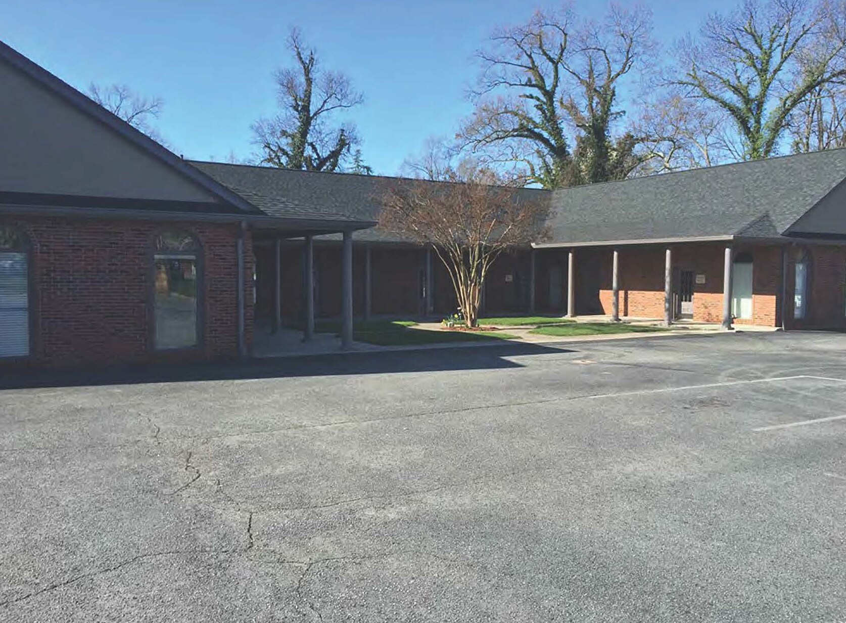 211 W Lexington Ave, High Point, NC for lease Building Photo- Image 1 of 6