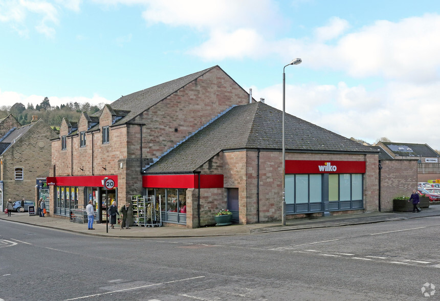 2-11 Bank Rd, Matlock for lease - Primary Photo - Image 1 of 4