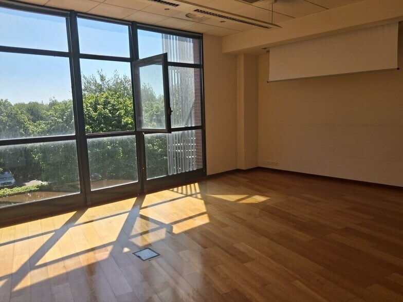 Office in Rennes for sale - Interior Photo - Image 2 of 5