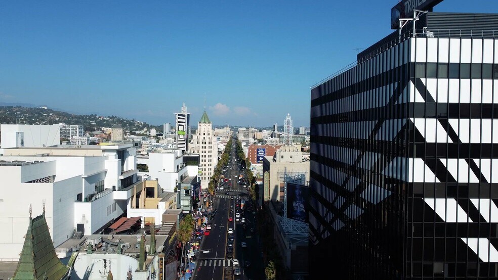 6922 Hollywood Blvd, Los Angeles, CA à louer - Vidéo sur l’inscription commerciale - Image 2 de 21