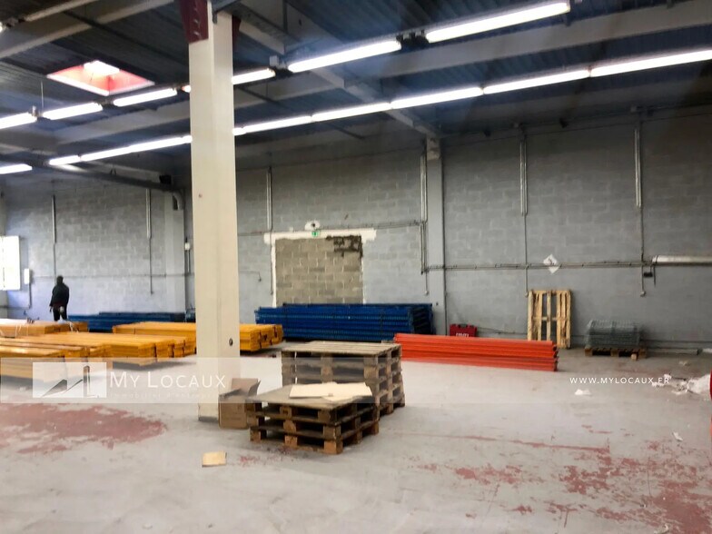 Flex dans Aubervilliers à louer - Photo intérieure - Image 2 de 4