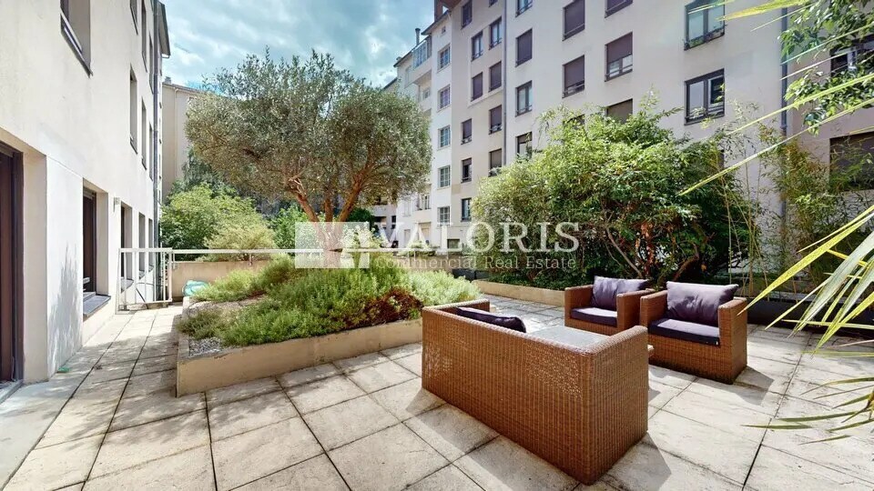 4 Rue Amédée Bonnet, Lyon à vendre - Photo du bâtiment - Image 2 de 10