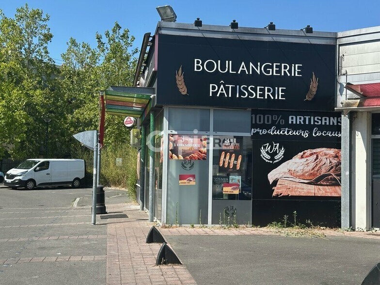 Commerce de détail dans Nantes à vendre - Photo du bâtiment - Image 2 de 2