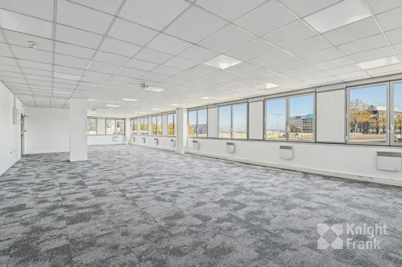 5 Boulevard Des Bouvets, Nanterre for lease Interior Photo- Image 1 of 4
