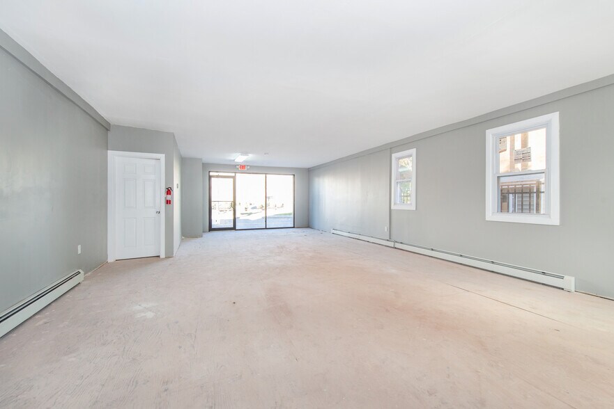 581 E 18th St, Paterson, NJ à vendre - Photo intérieure - Image 3 de 14
