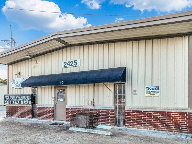 2423 Greens Rd, Houston, TX for lease - Building Photo - Image 2 of 14