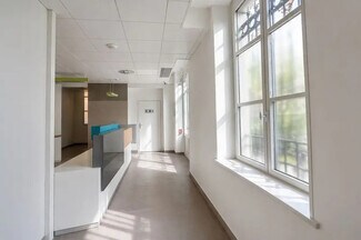 Plus de détails pour 13 Rue Du Faubourg Saint-Martin, Paris - Bureau à louer