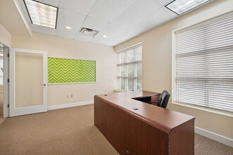 16238-16242 N Florida Ave, Lutz, FL for lease Interior Photo- Image 2 of 21