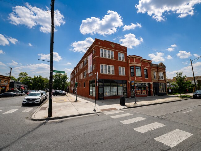 More details for 2354 N Saint Louis Ave, Chicago, IL - Retail for Lease