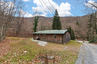 Plus de détails pour 28 Mull Cove Rd, Maggie Valley, NC - Multi-résidentiel à vendre