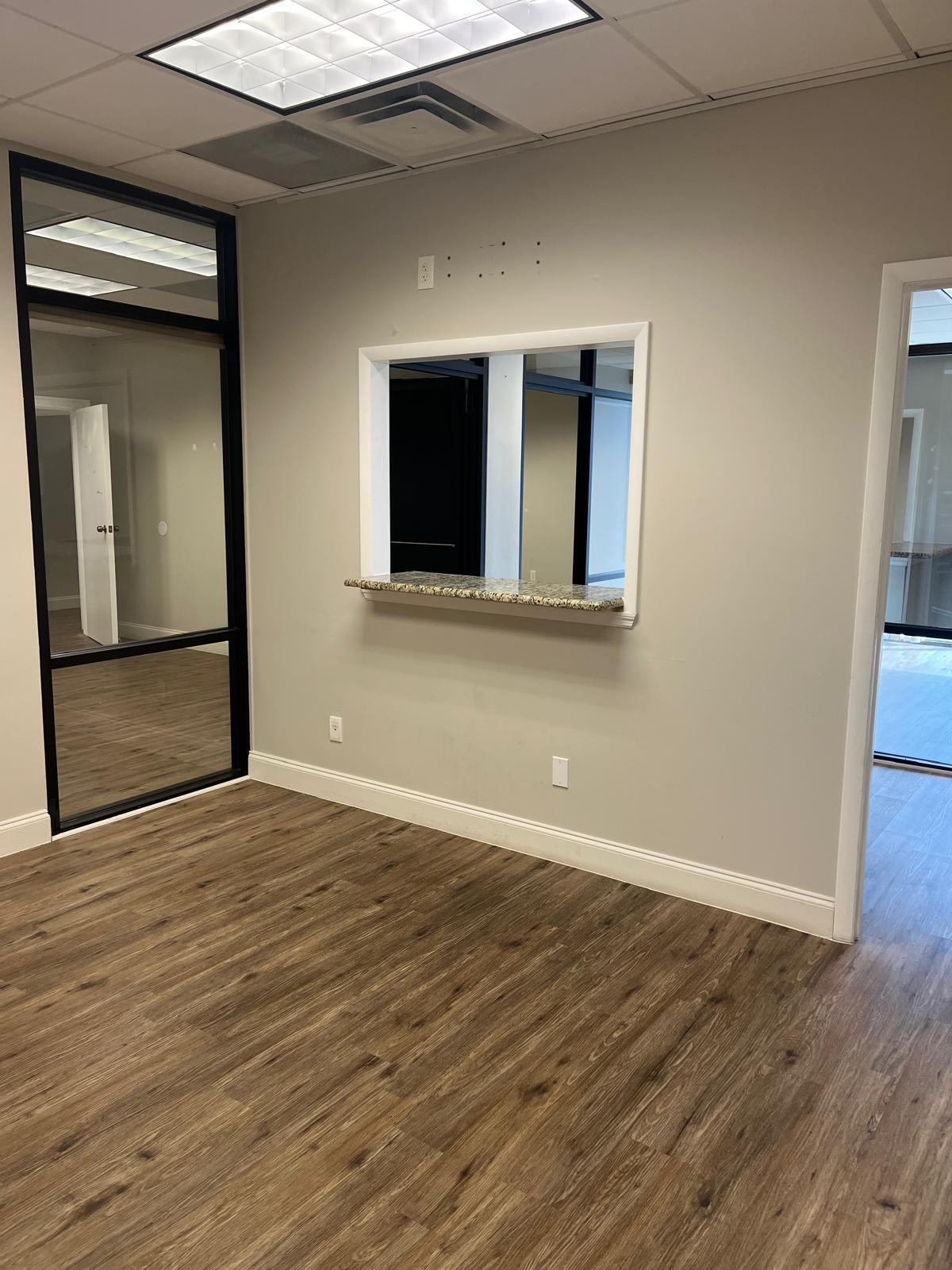 6900 S Orange Blossom Trl, Orlando, FL à louer Photo intérieure- Image 1 de 11