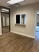 6900 S Orange Blossom Trl, Orlando, FL à louer Photo intérieure- Image 1 de 11