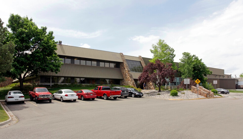 380 W 37th St, Loveland, CO for lease - Building Photo - Image 2 of 8